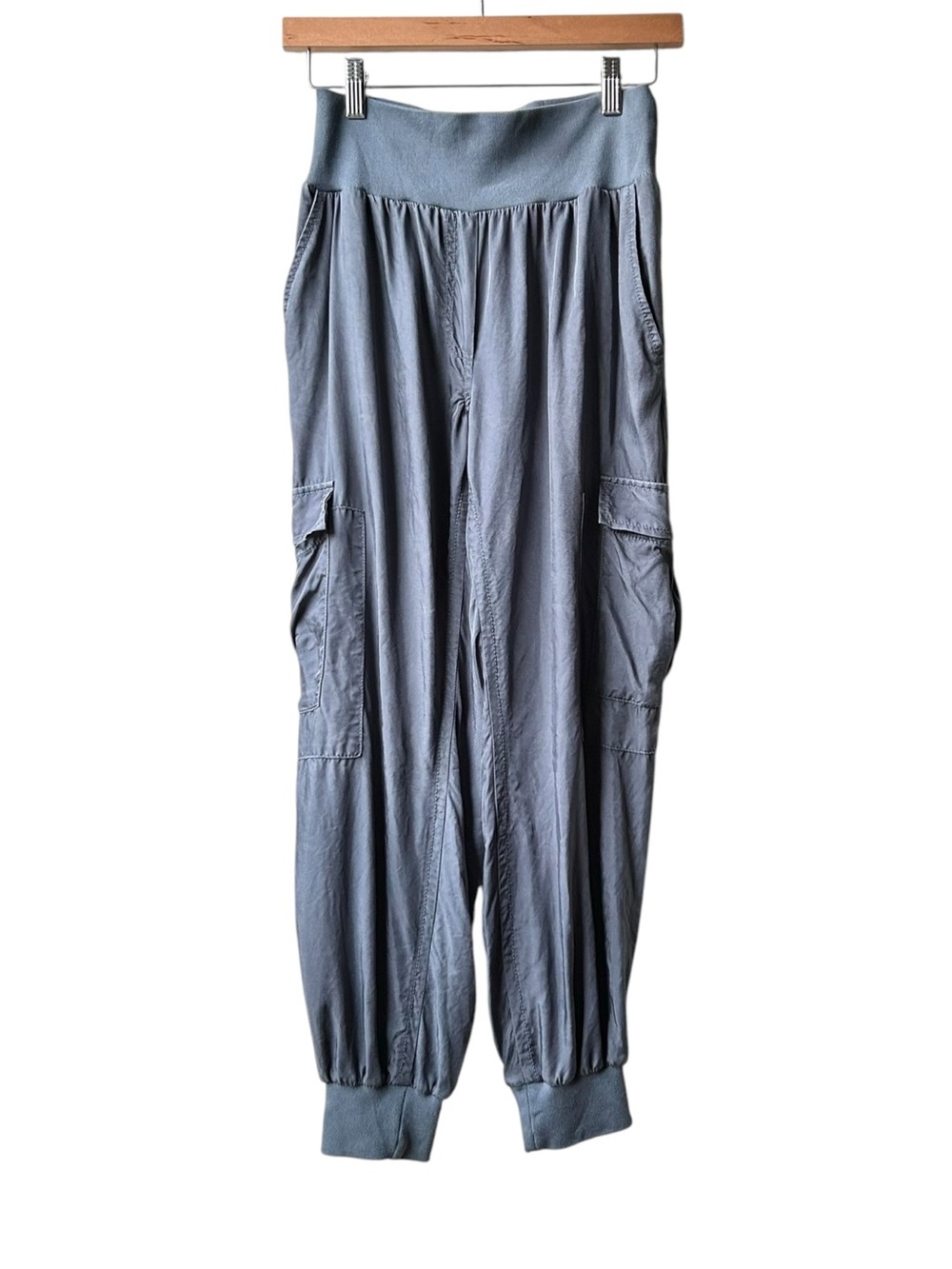 Cinq a Sept gray Giles satin joggers Sz S - Picture 5 of 15